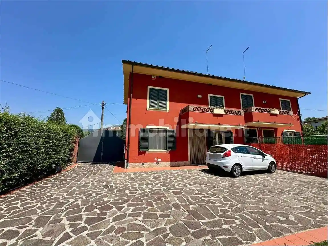 Villa in vendita a Capannori