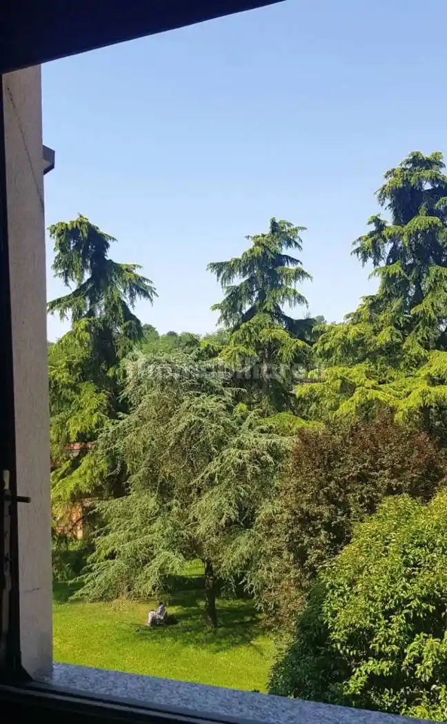 Appartamento in vendita a Carate Brianza