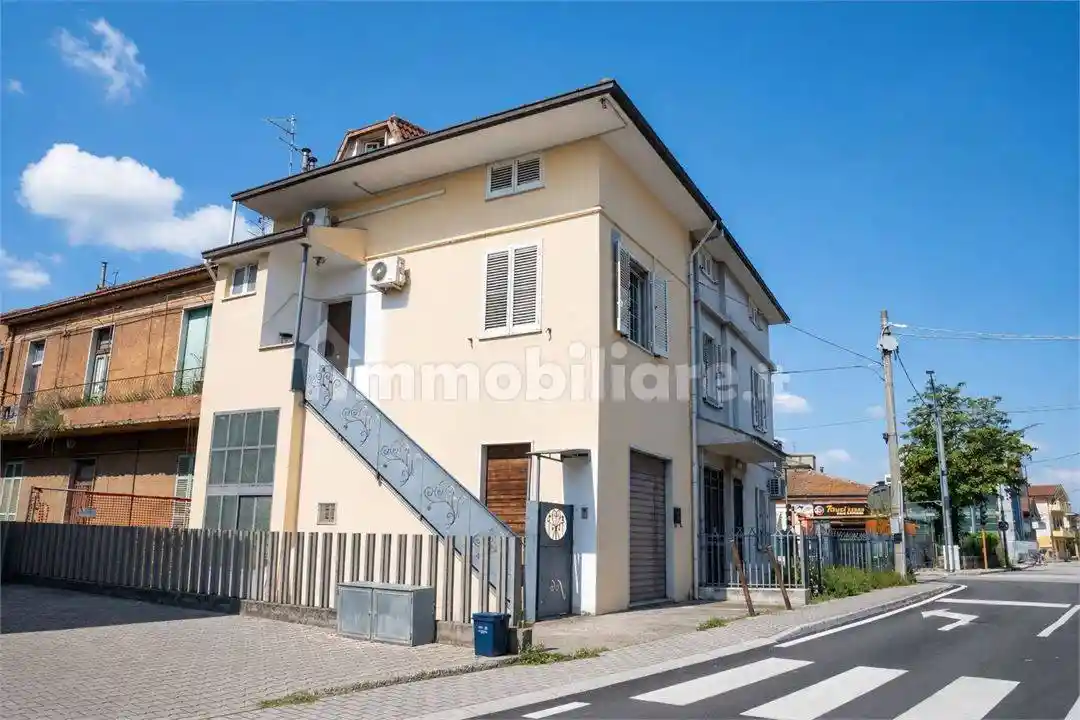 Casa indipendente in vendita a Pescara