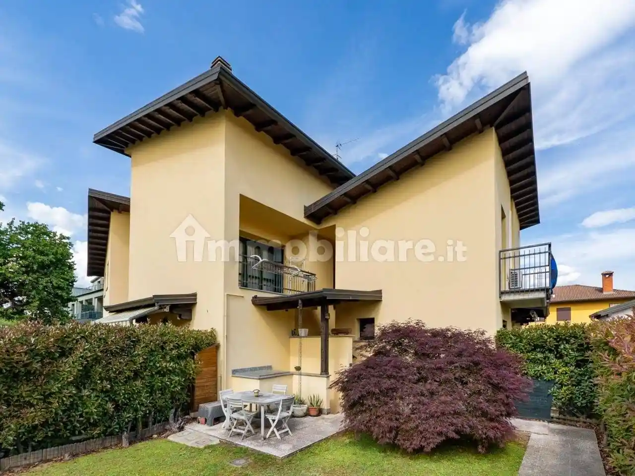 Villetta a schiera in vendita a Lonate Ceppino