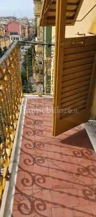 Appartamento in vendita a Genova