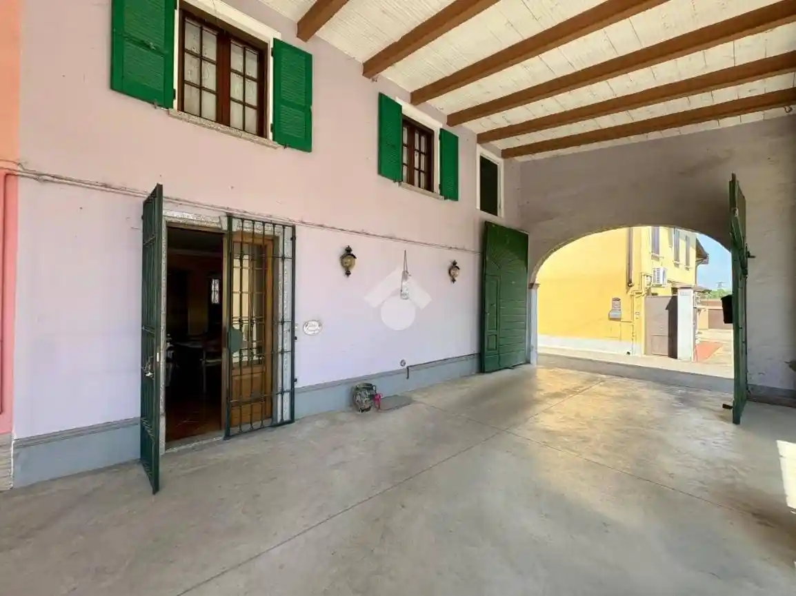 Casa indipendente in vendita a Quinzano d'Oglio