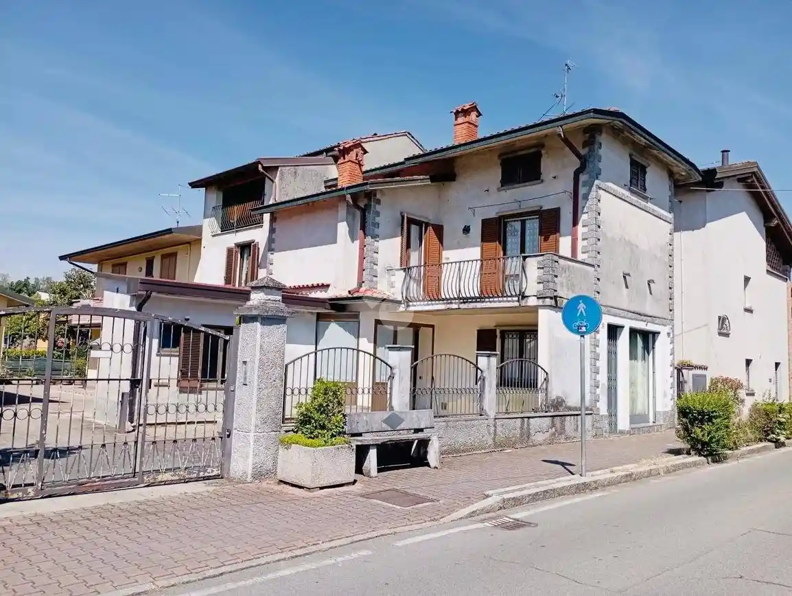 Casa indipendente in vendita a Mozzanica