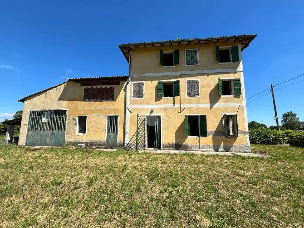 Rustico - Casale in vendita a Loreggia