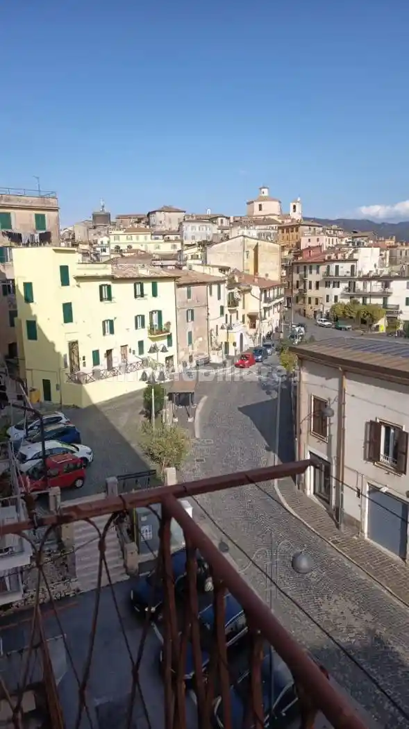 Appartamento in vendita a Castel Madama