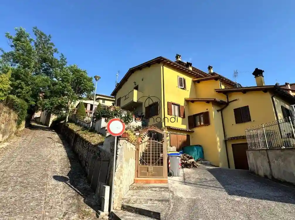 Villetta a schiera - foto 2