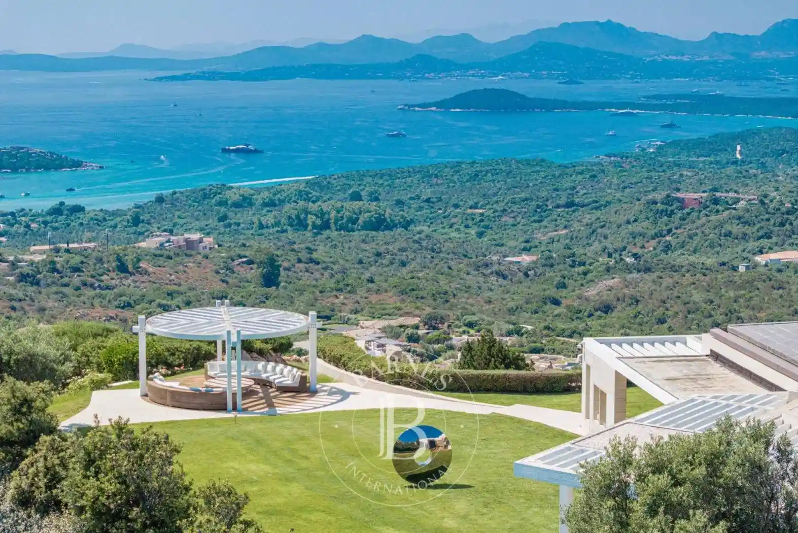 Villa in vendita a Arzachena