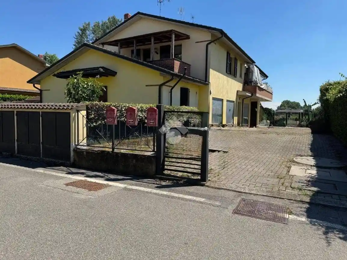 Appartamento in vendita a Capralba