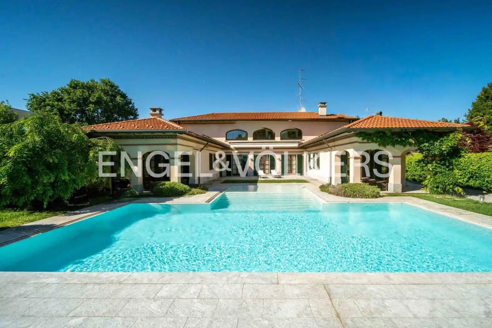 Villa in vendita a Gallarate