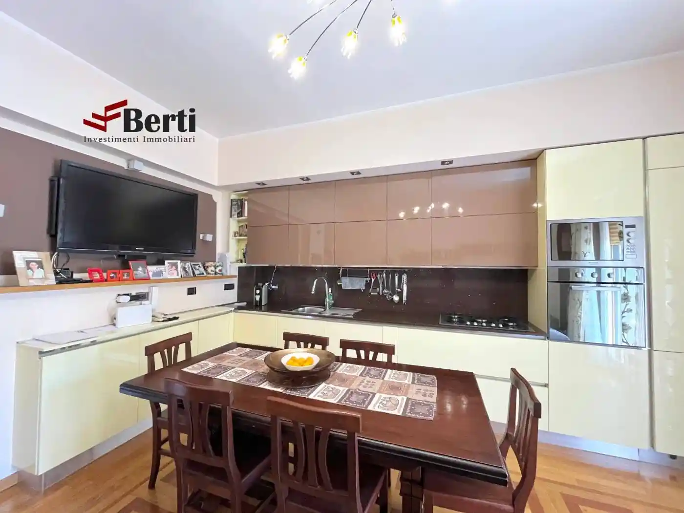Appartamento in vendita a Genova
