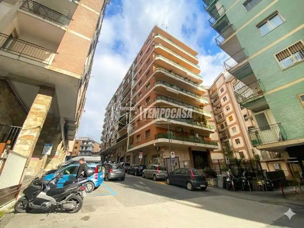 Appartamento in affitto a Napoli