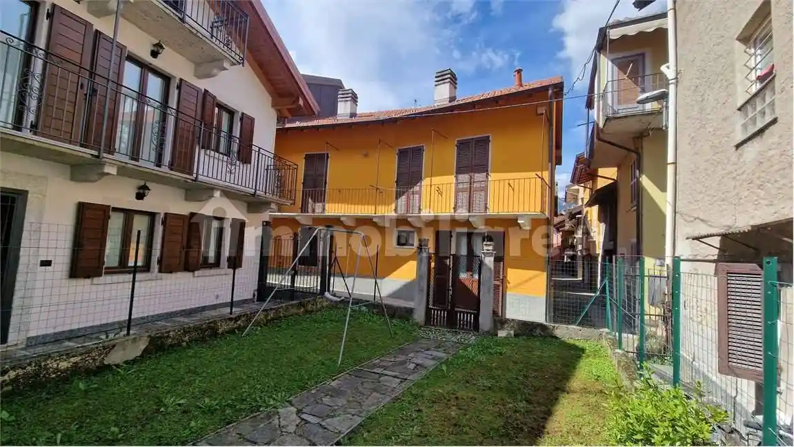 Casa indipendente in vendita a Gravellona Toce