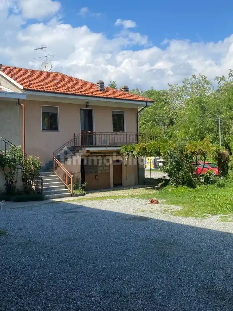 Villa in vendita a San Pietro Val Lemina