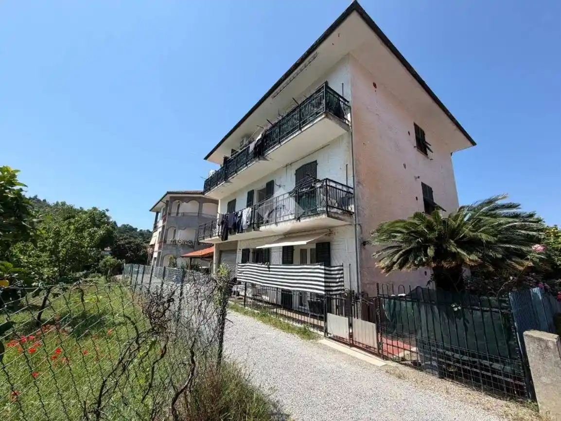 Appartamento in vendita a Casarza Ligure