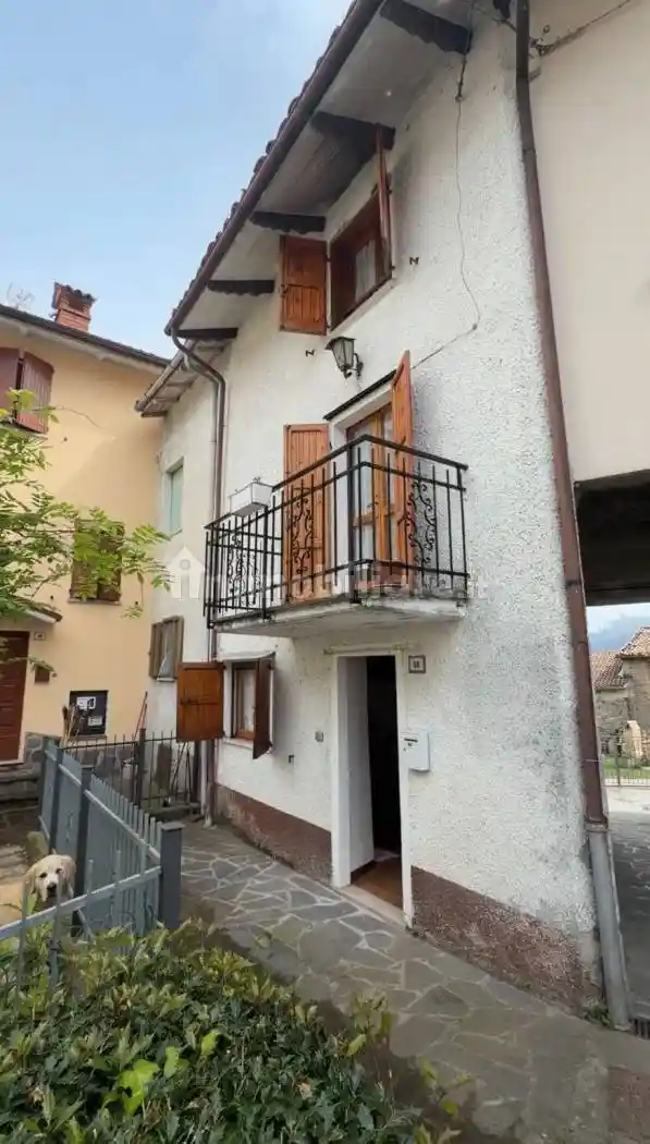 Appartamento in vendita a Castelnovo Ne' Monti