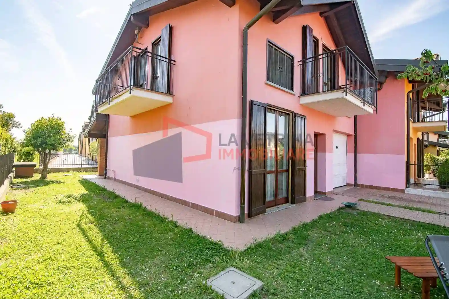 Villa - foto 2