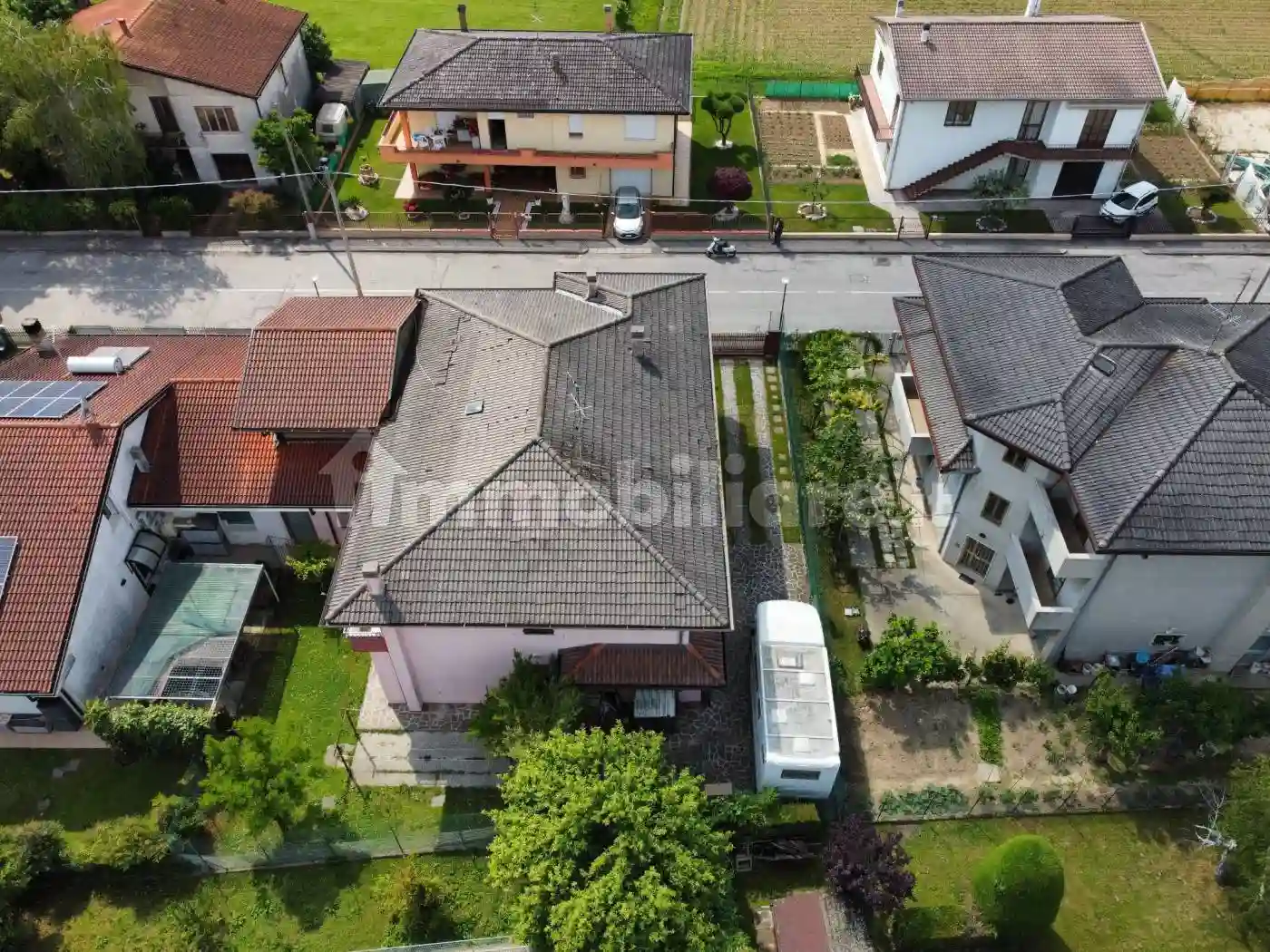 Villa - foto 2