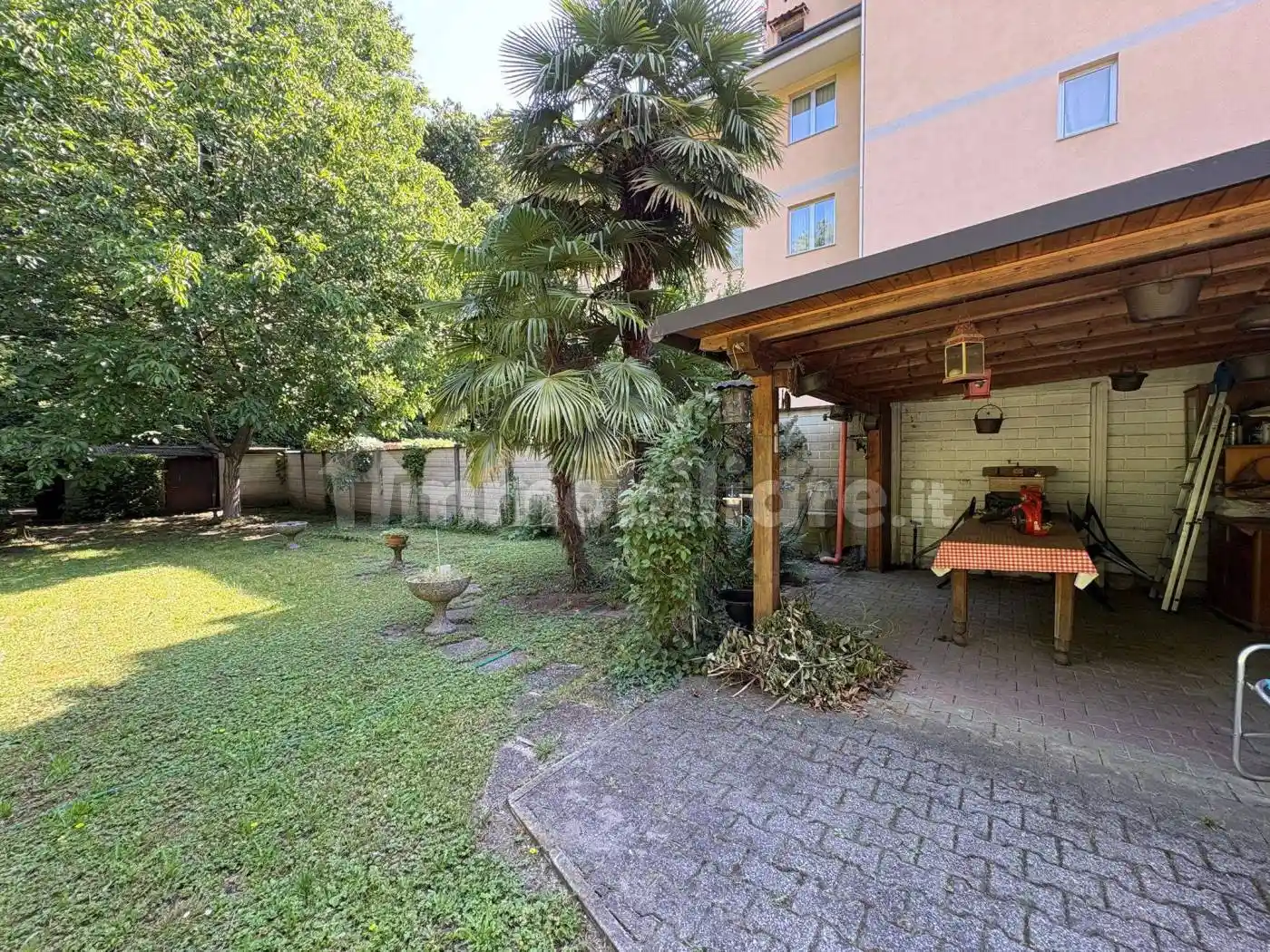 Villa in vendita a Legnano