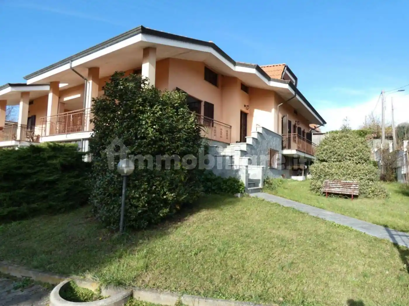 Villa in vendita a Cuceglio