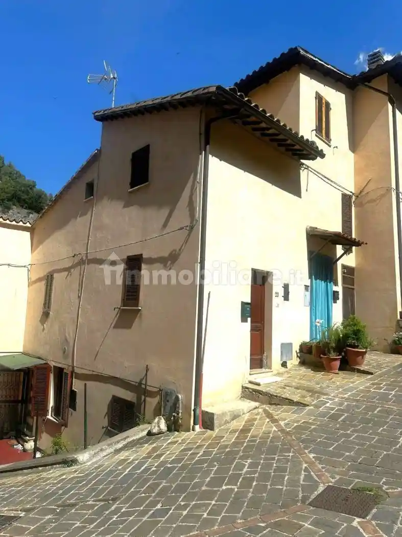 Casa indipendente in vendita a Arrone