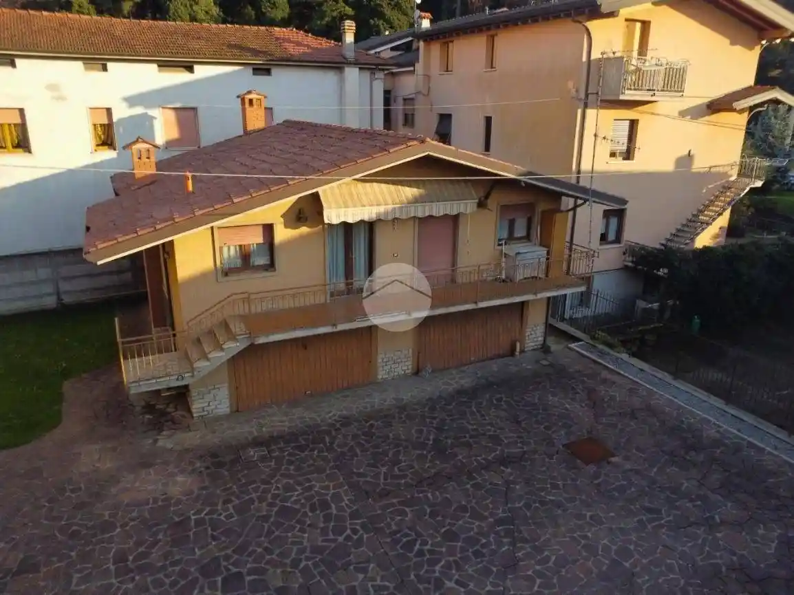 Casa indipendente in vendita a Credaro