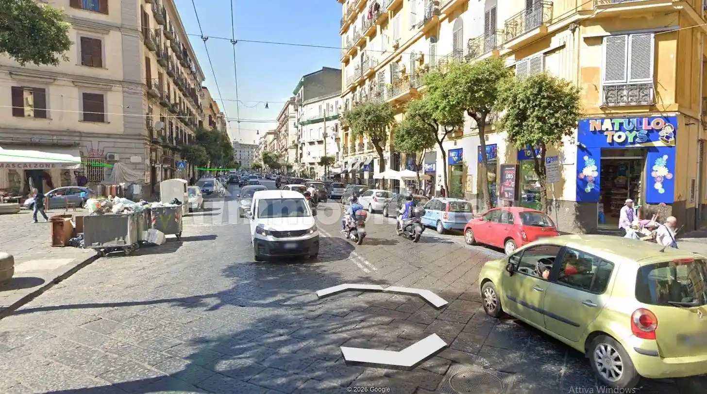 Appartamento in vendita a Napoli