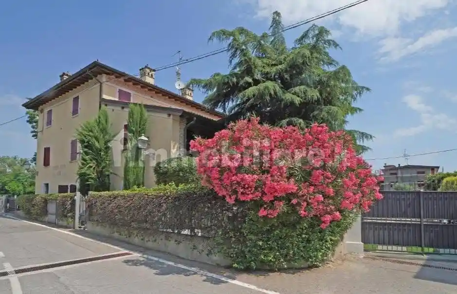 Appartamento in vendita a Desenzano del Garda