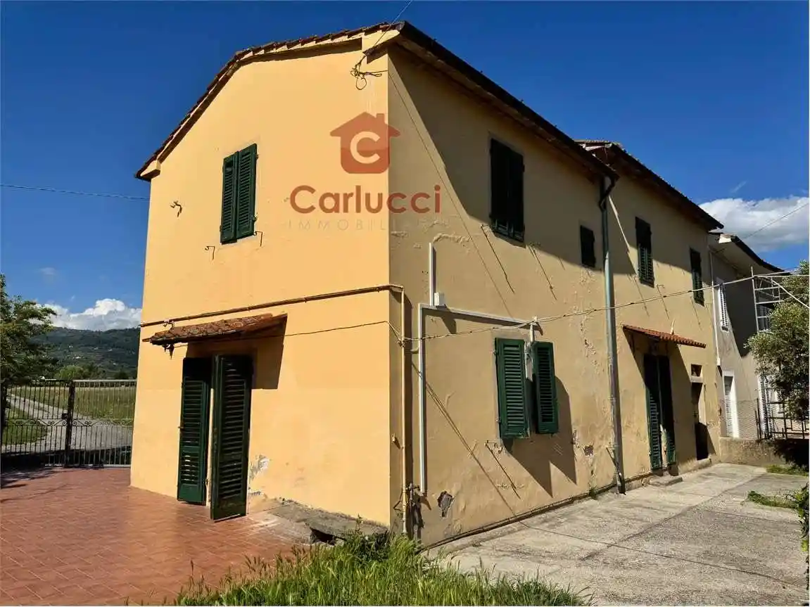 Appartamento in vendita a Massa e Cozzile