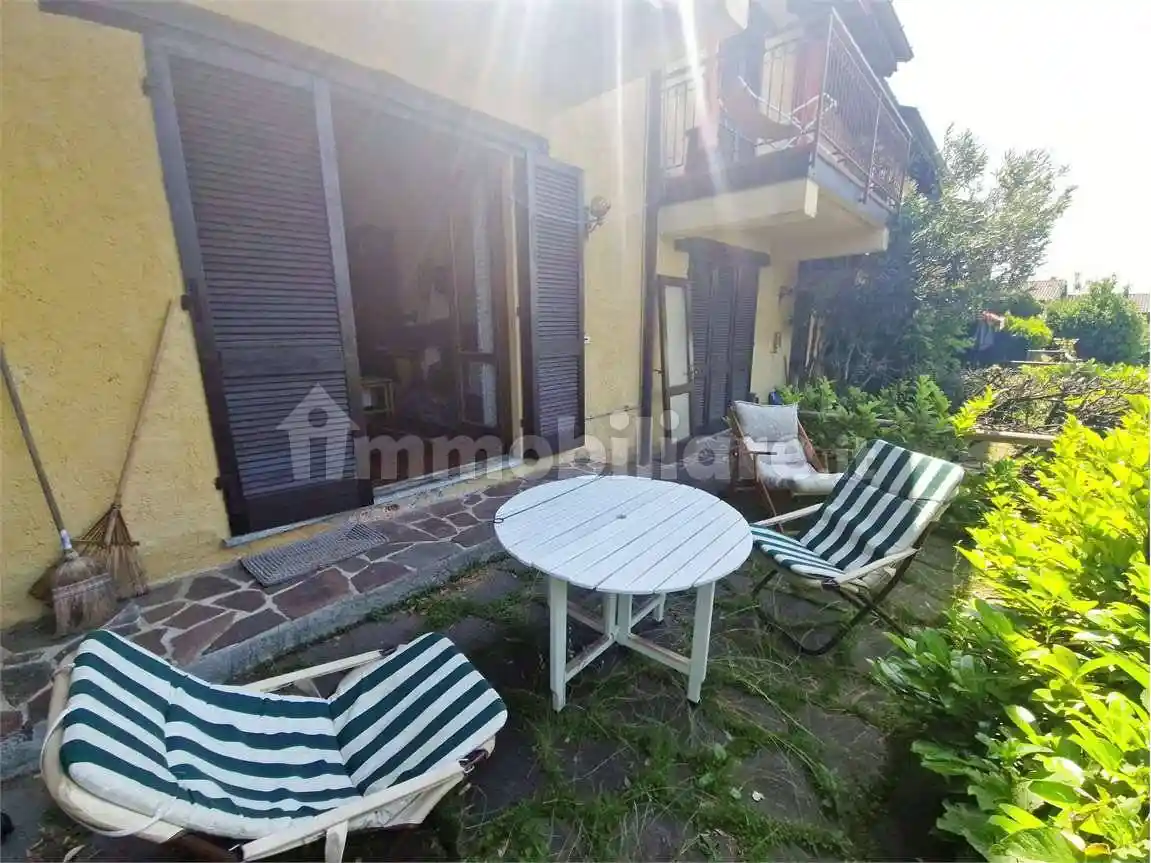 Villetta a schiera in vendita a Laveno-Mombello