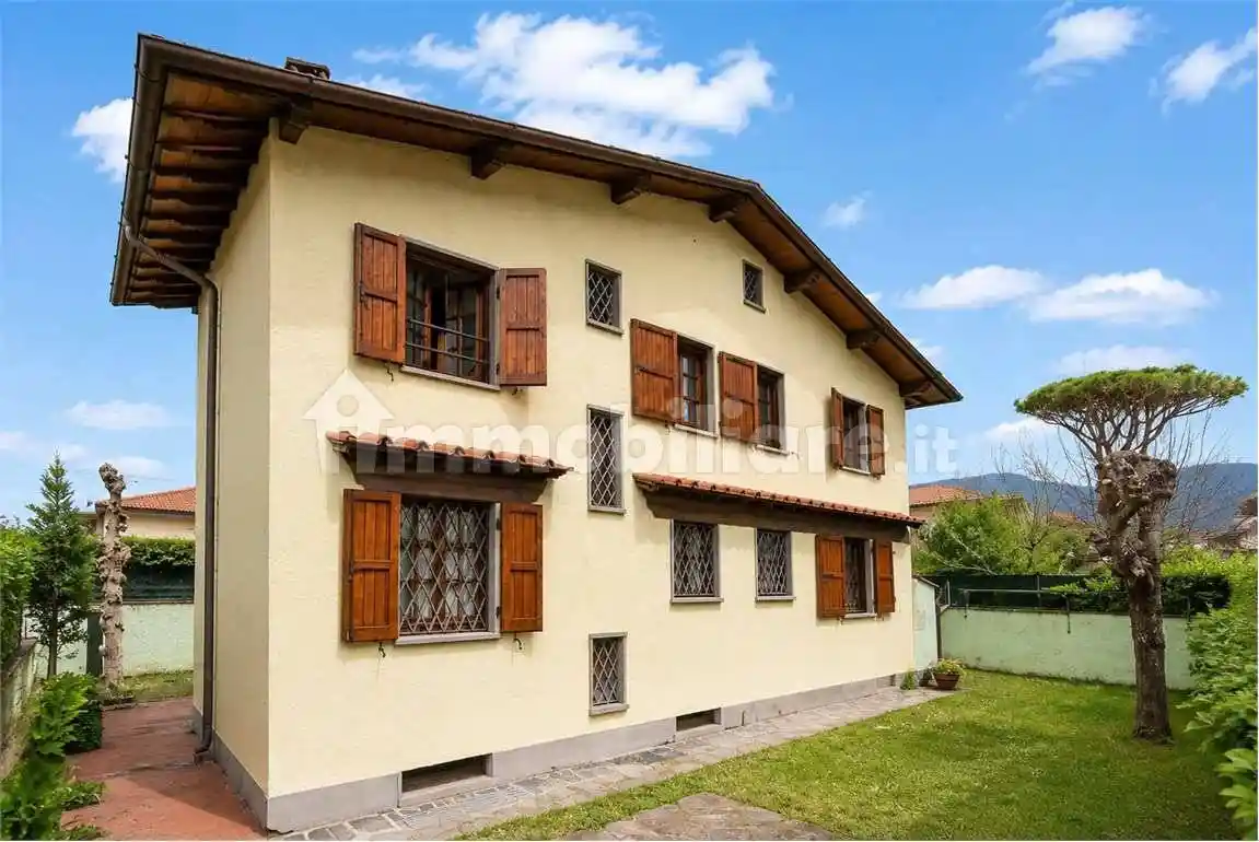 Villa in vendita a Forte dei Marmi