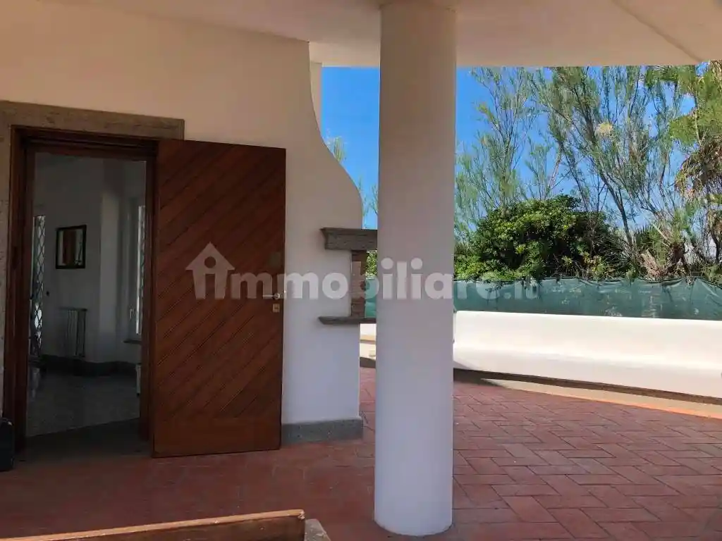 Villa in vendita a Fiumicino