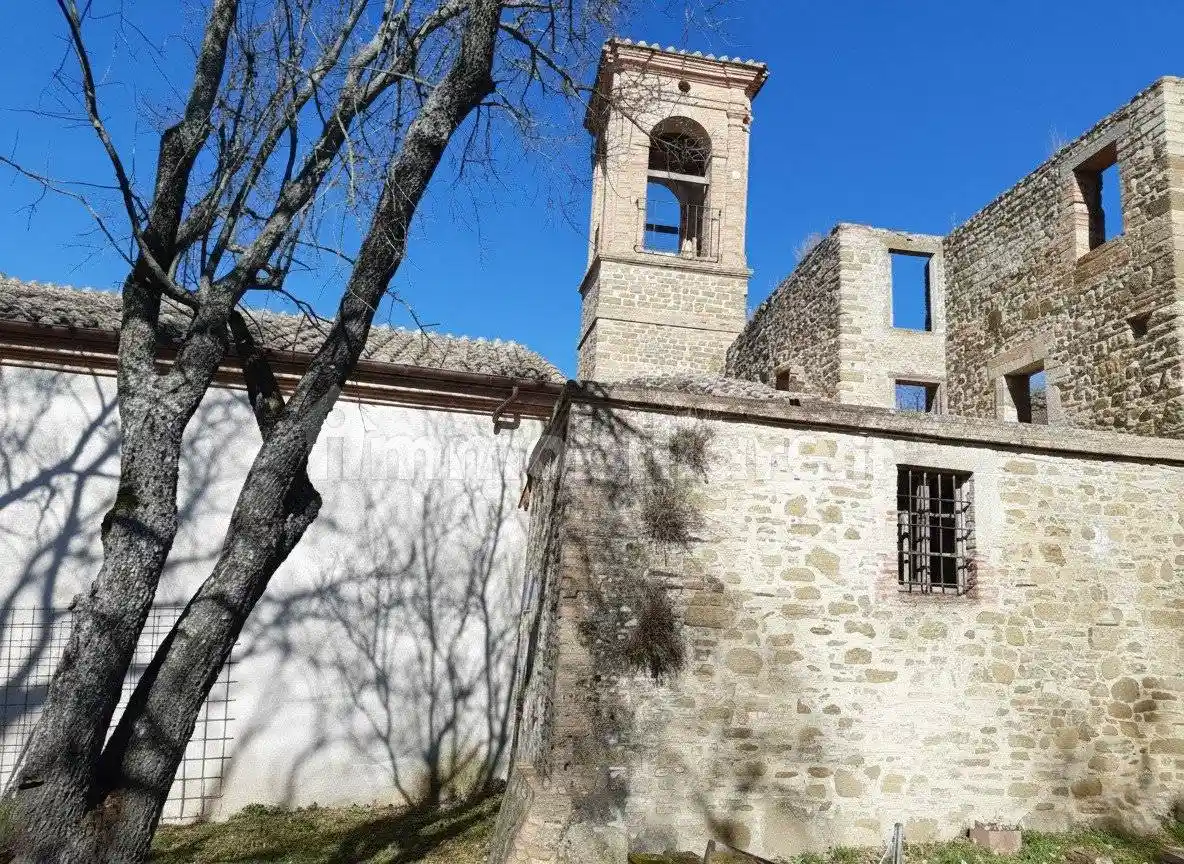 Rustico - Casale in vendita a Torgiano