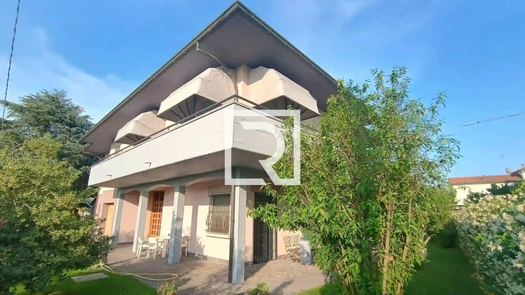 Villa - foto 2