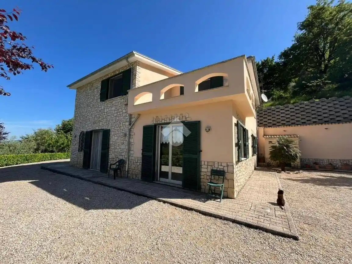 Villa in vendita a Subiaco
