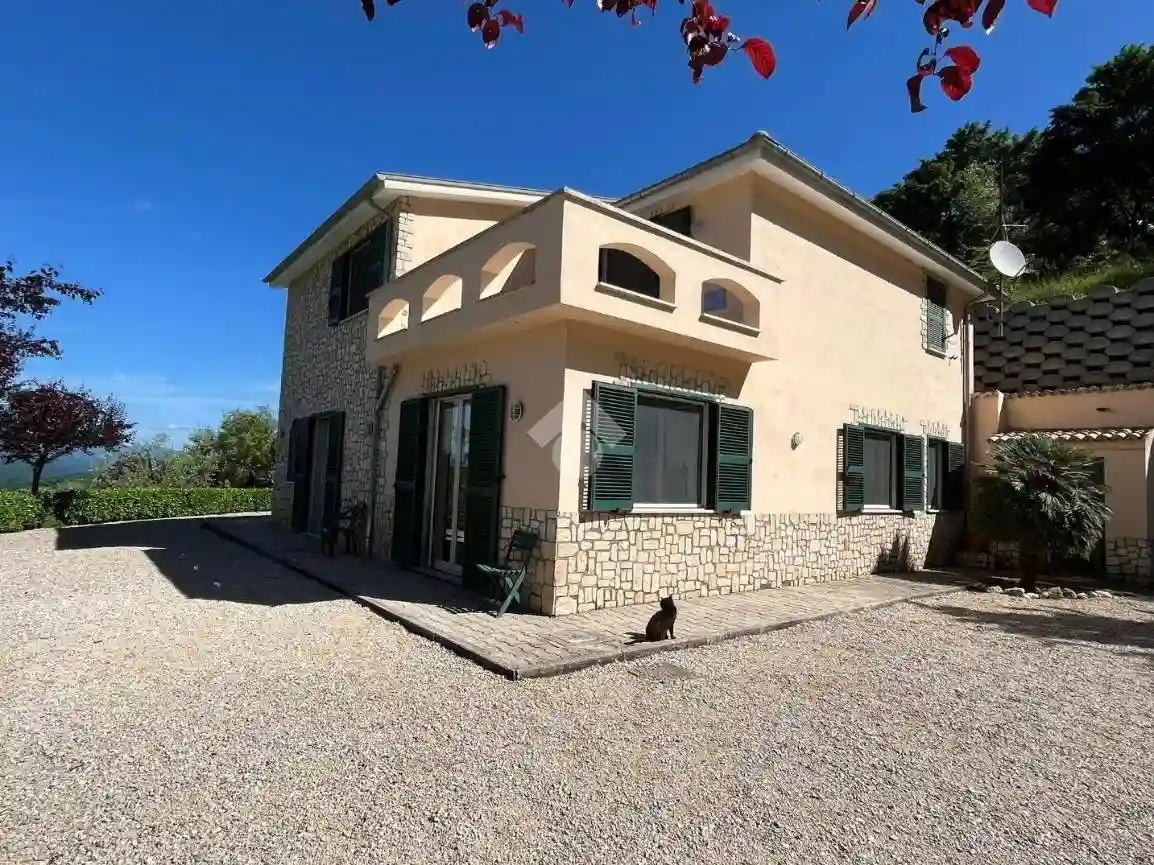 Villa - foto 2