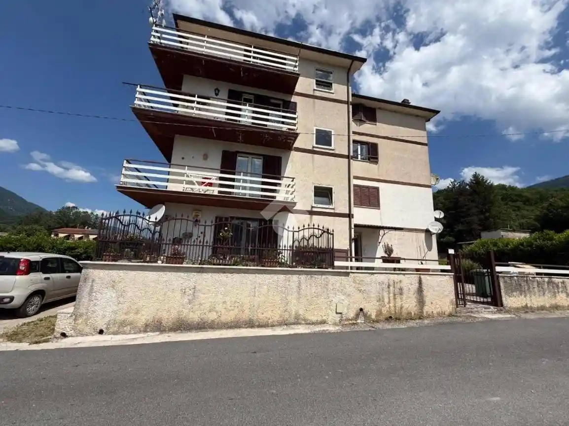 Appartamento in vendita a Agosta