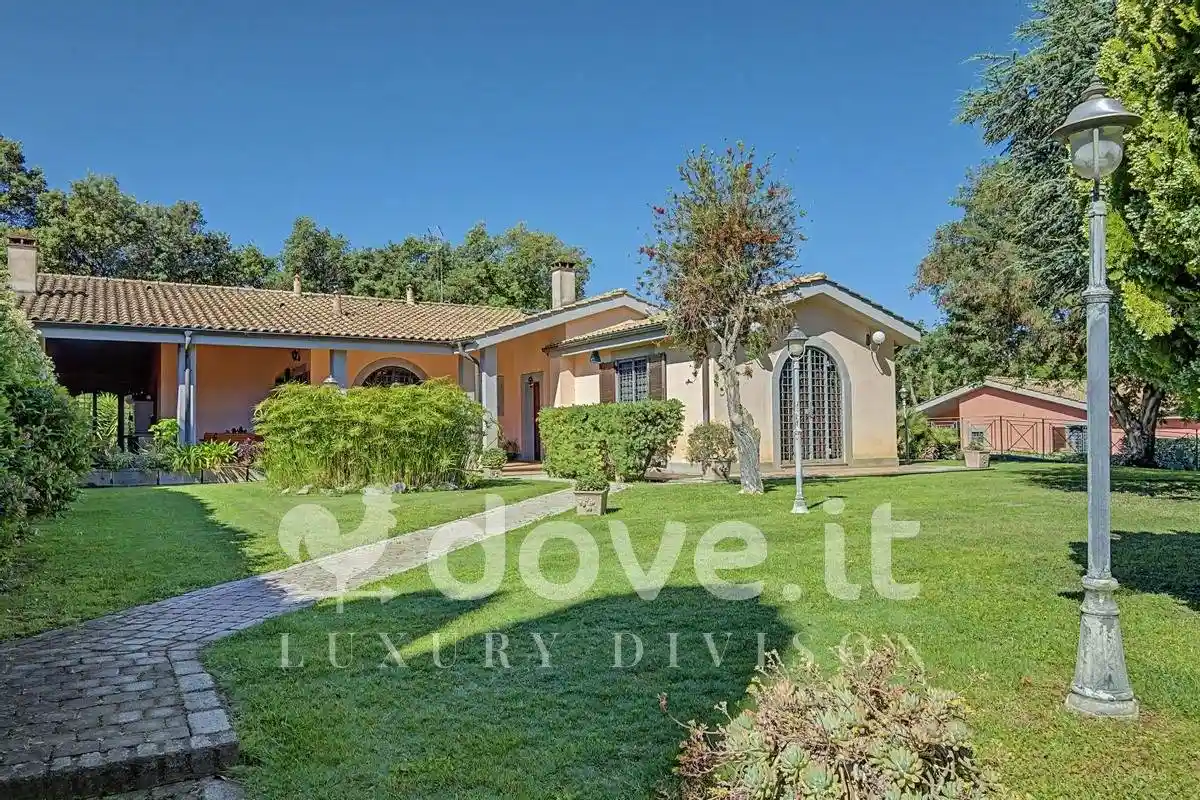 Villa in vendita a Roma