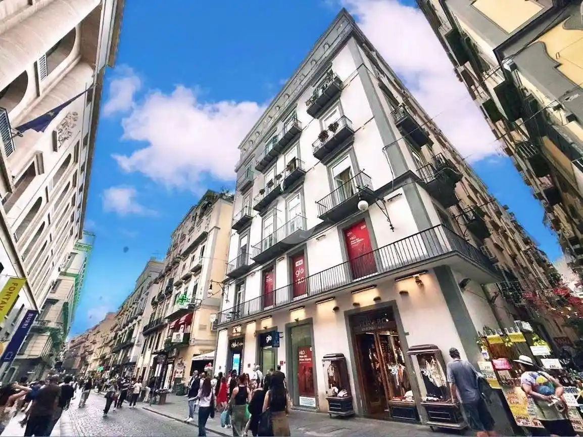 Appartamento in vendita a Napoli
