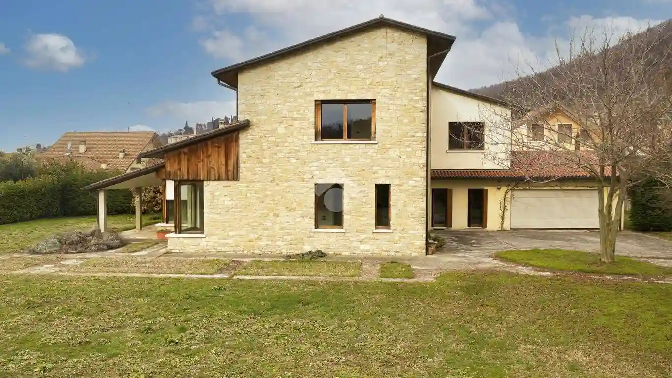 Villa - foto 2