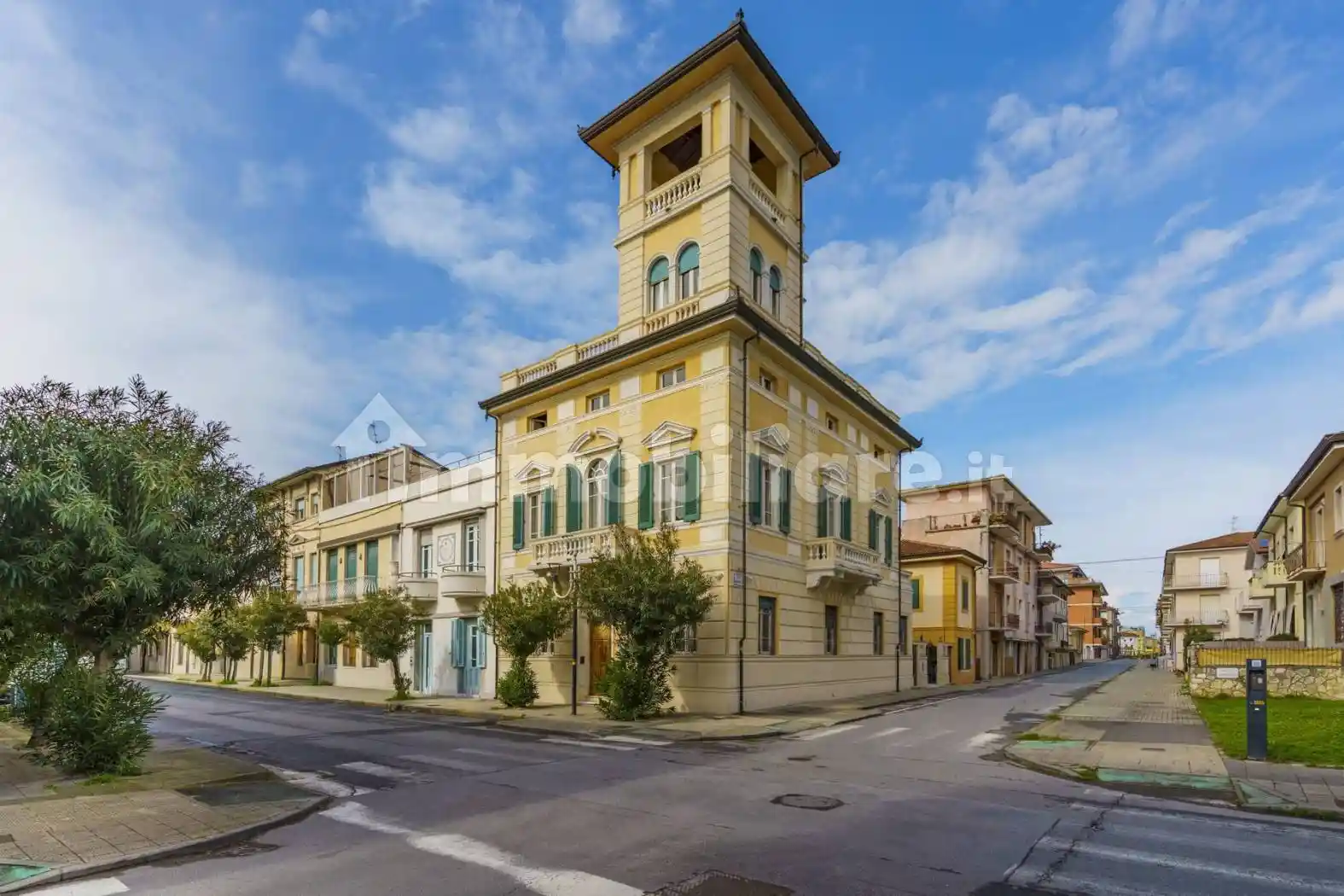 Villa in vendita a Viareggio