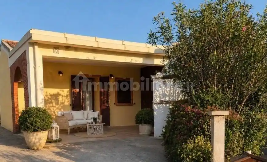 Villa in vendita a Domus De Maria