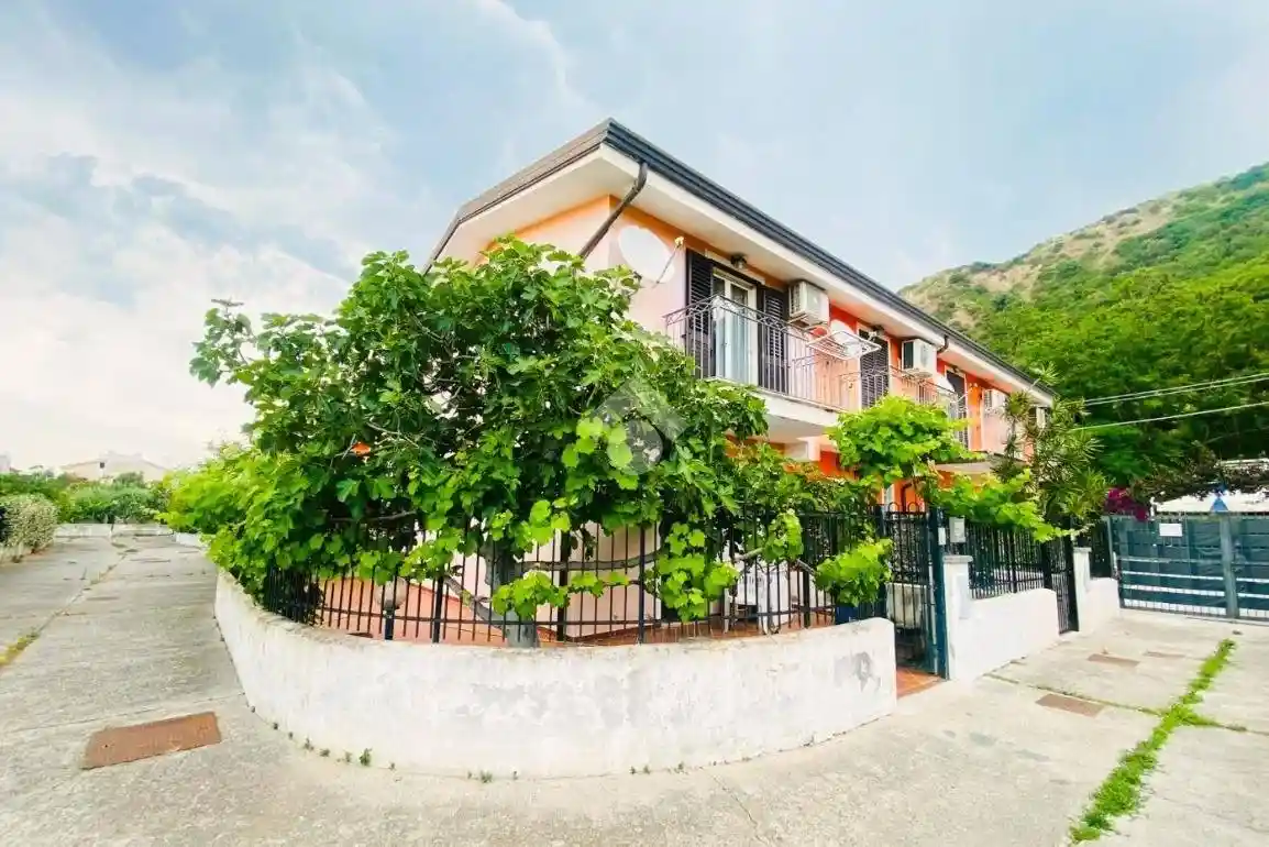 Villetta a schiera in vendita a San Lucido