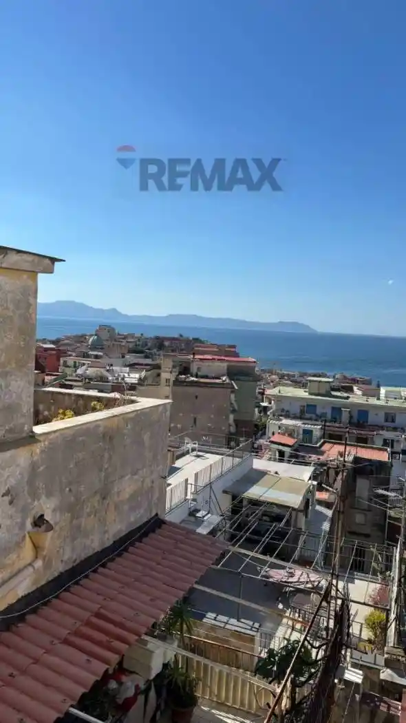Appartamento in affitto a Napoli
