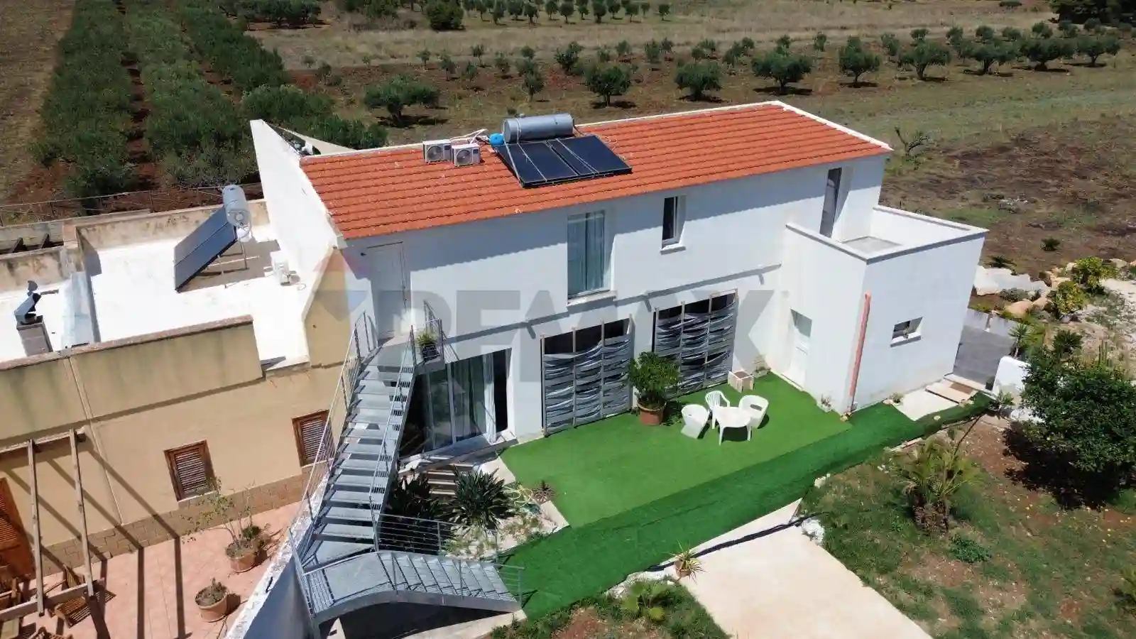 Villa - foto 2