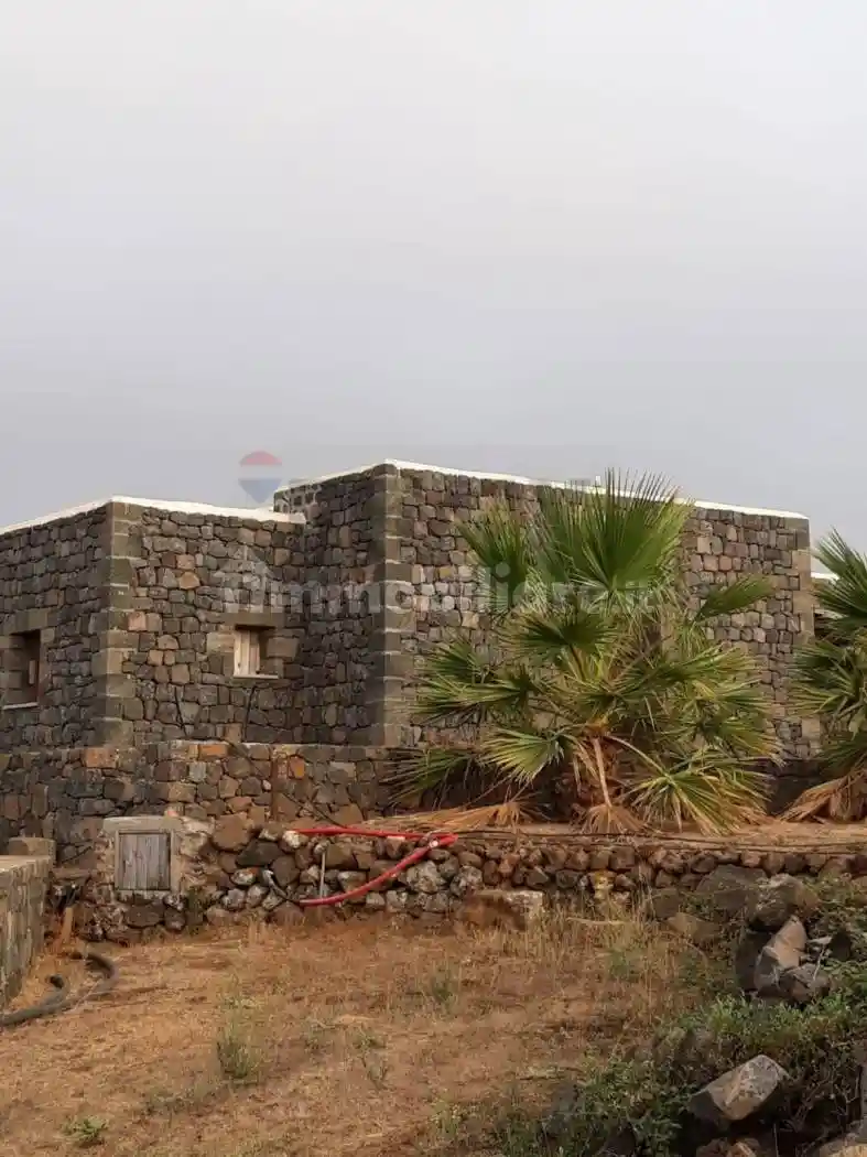 Appartamento in vendita a Pantelleria