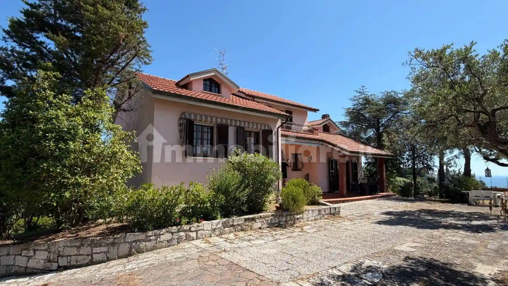 Villa - foto 3