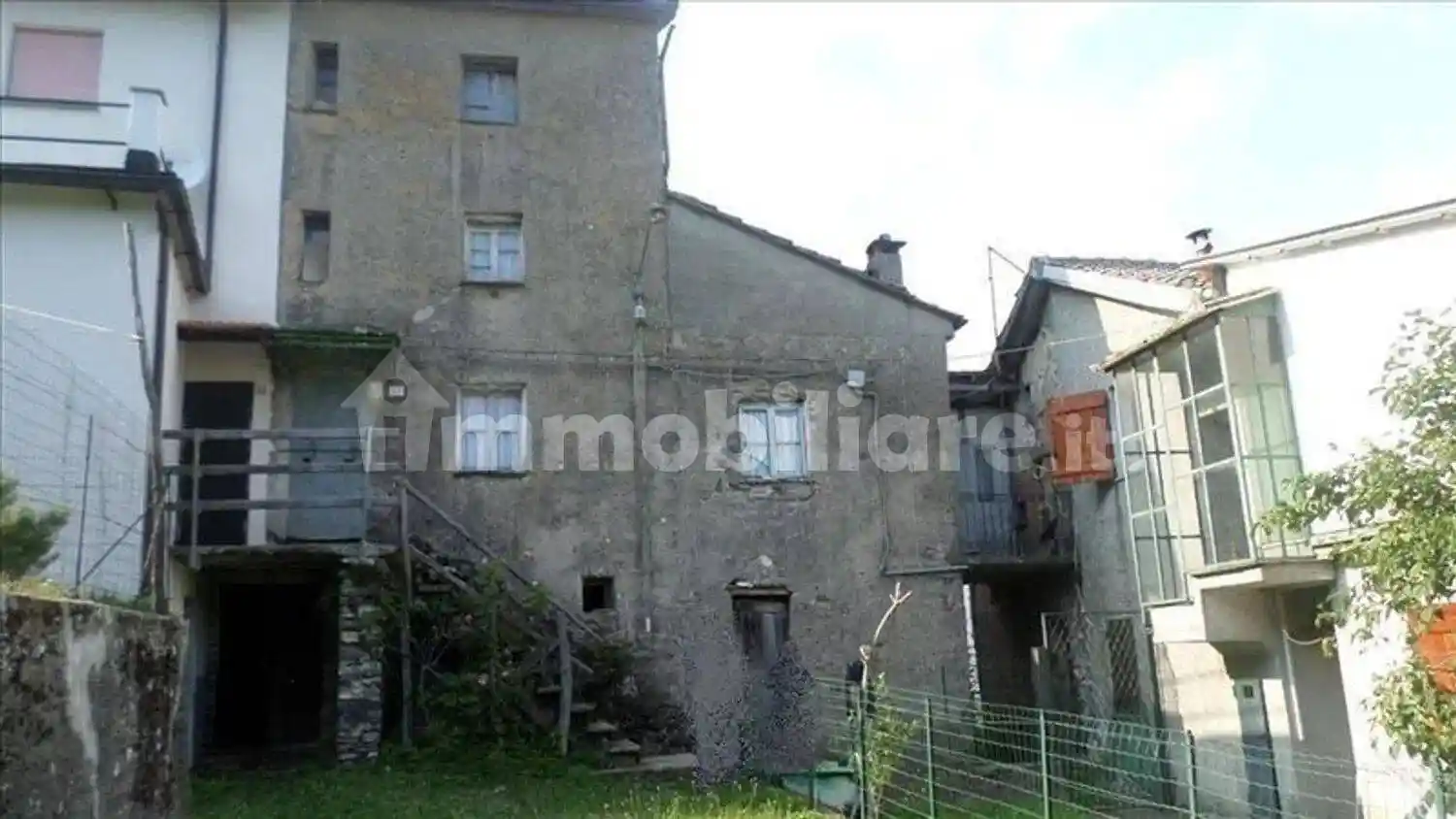 Villa in vendita a Montebruno