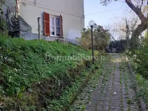 Villa in vendita a Torriglia
