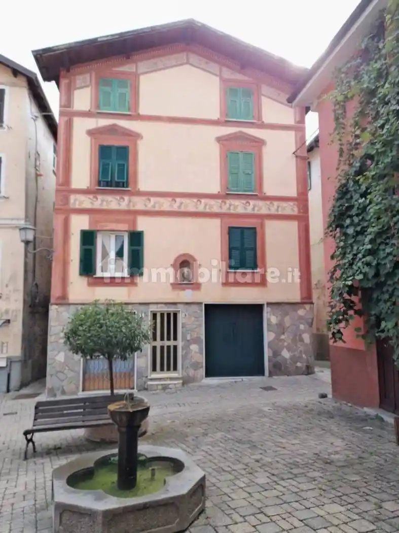 Villa in vendita a Torriglia