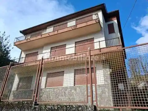 Villa in vendita a Torriglia